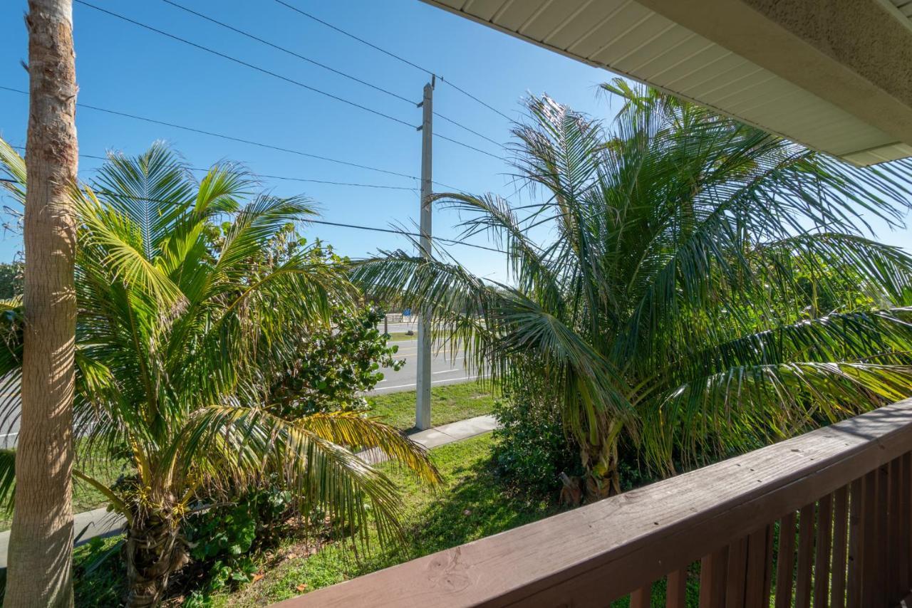 Beachside Serenity Escape - Private 3Br And 2Ba, Dog Friendly Duplex Oasis, Steps To Shore! Melbourne Eksteriør billede