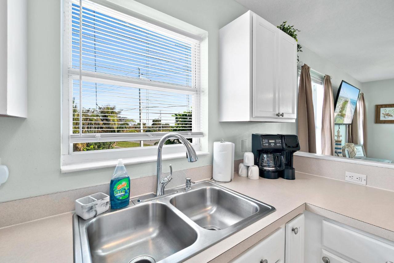 Beachside Serenity Escape - Private 3Br And 2Ba, Dog Friendly Duplex Oasis, Steps To Shore! Melbourne Eksteriør billede