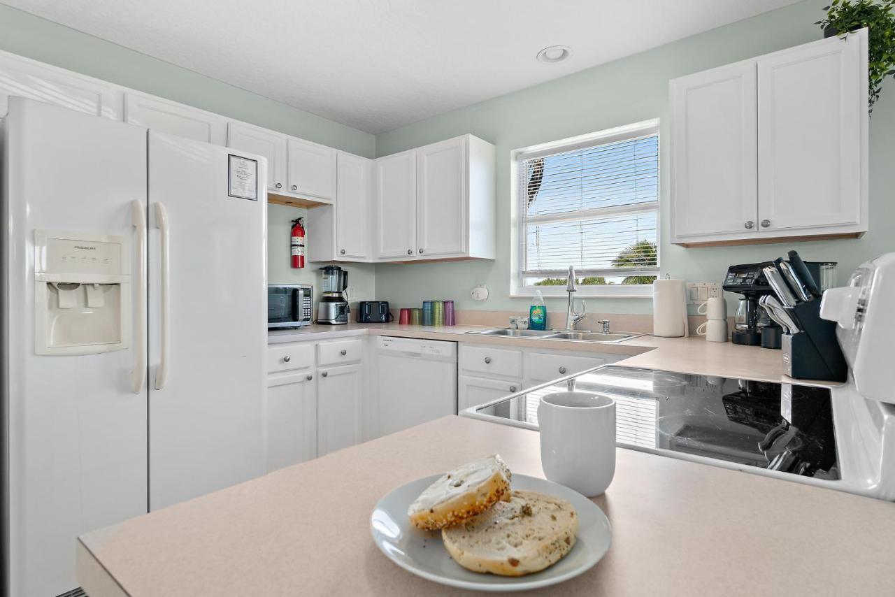 Beachside Serenity Escape - Private 3Br And 2Ba, Dog Friendly Duplex Oasis, Steps To Shore! Melbourne Eksteriør billede
